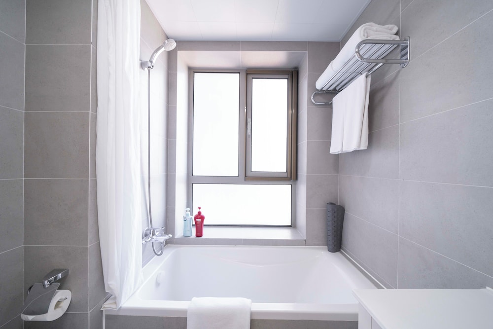 Tyms Modern 2BR 1BA Suite Xujiahui Metro
