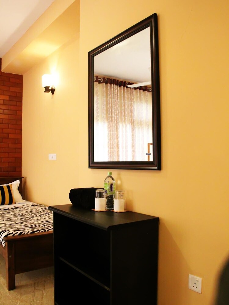 Lizzie Villa Guest House