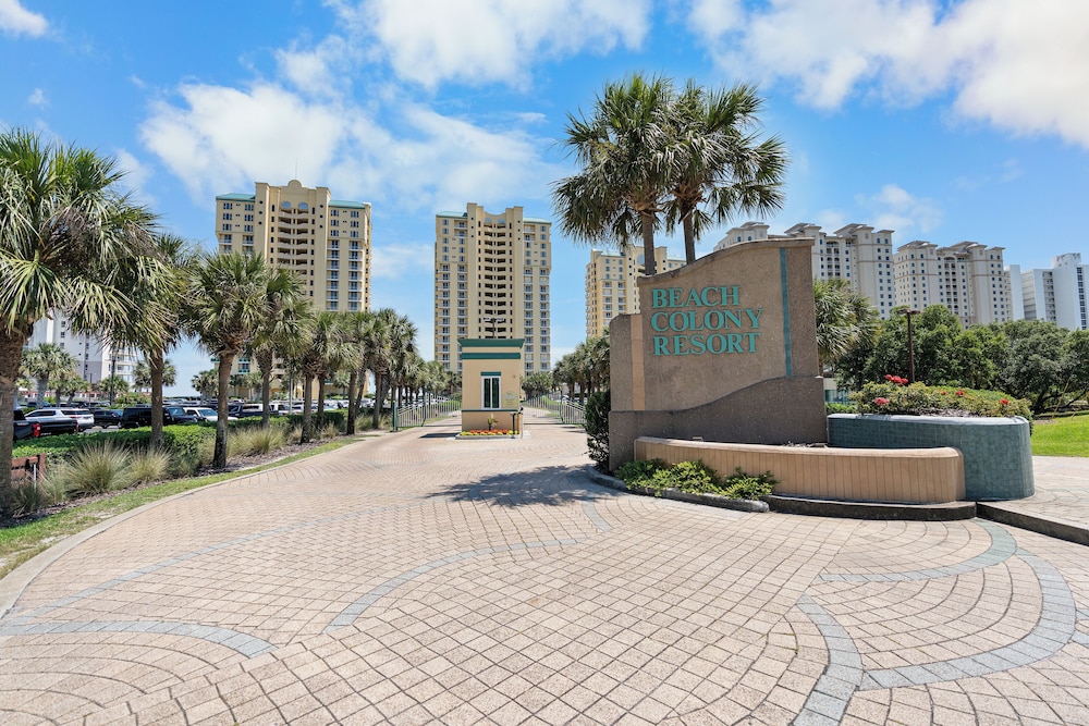 Beach Colony W7C - Covered Parking Included