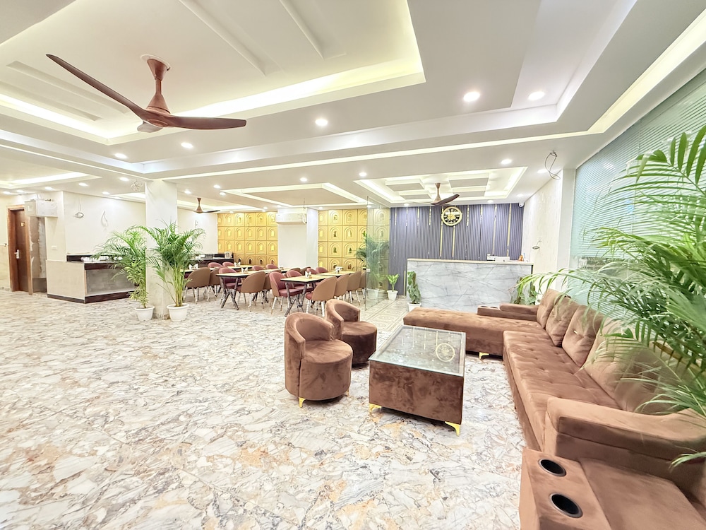 The Prominence Hotel Greater Noida