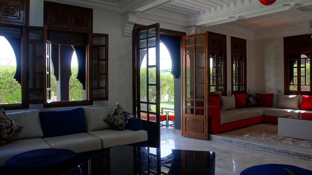 Prestylia Hotel Resort Villas