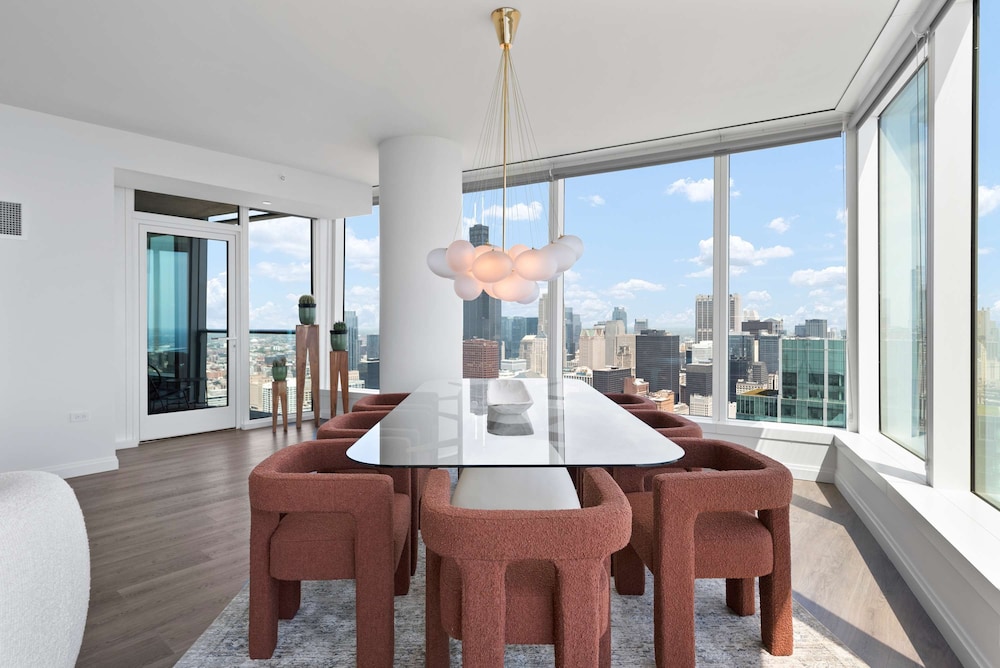 Luxe Apts Stunning Lake Views Resort Amenities