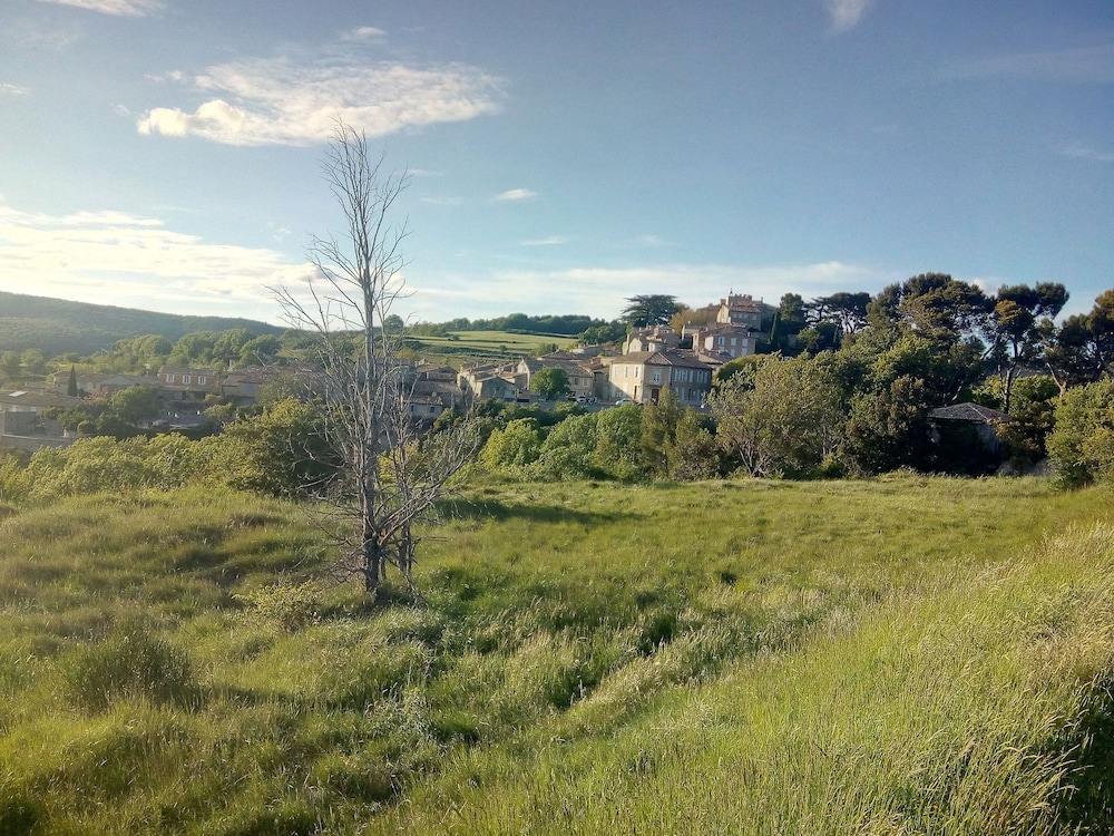 Les Chambres d'Adeline B&B