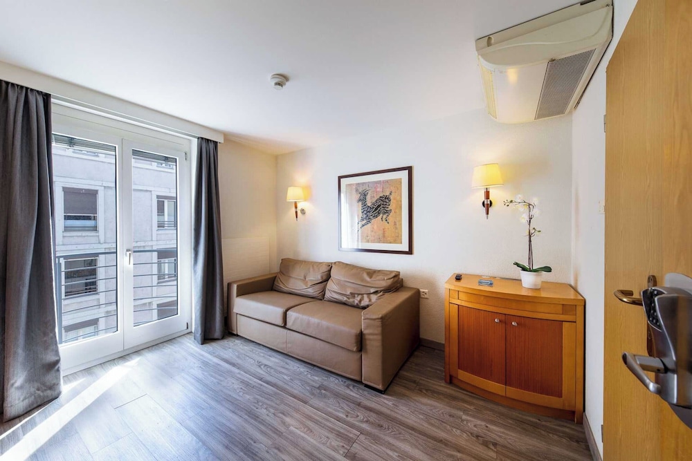Modern Apartment - AC 1br/4p - Geneve