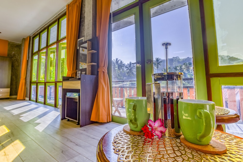 Tonmai Suites