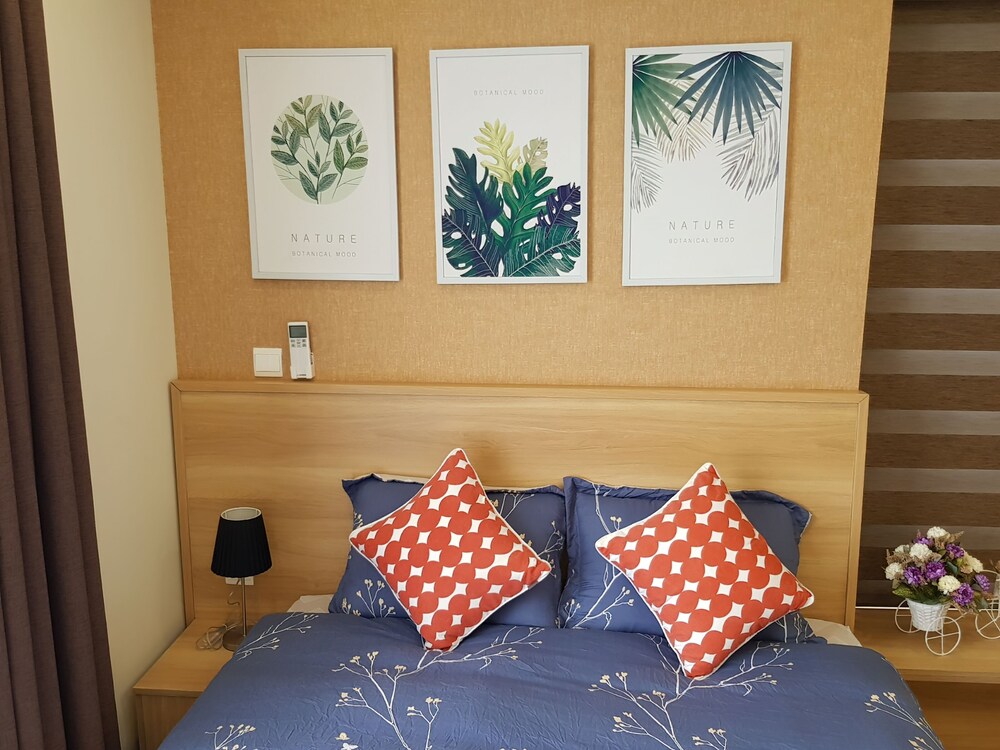 Imperia Garden Apartments - Heart of City