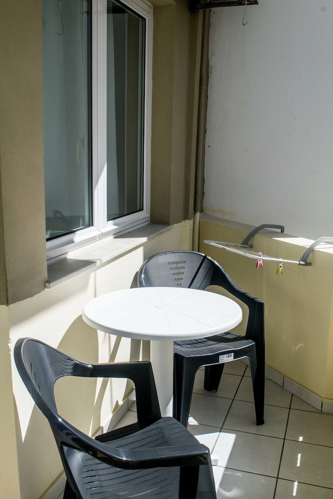 Greta Apartments