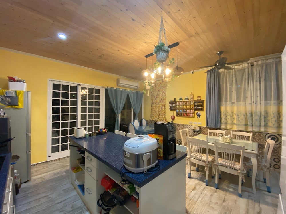 Dreamer 24 Guest House