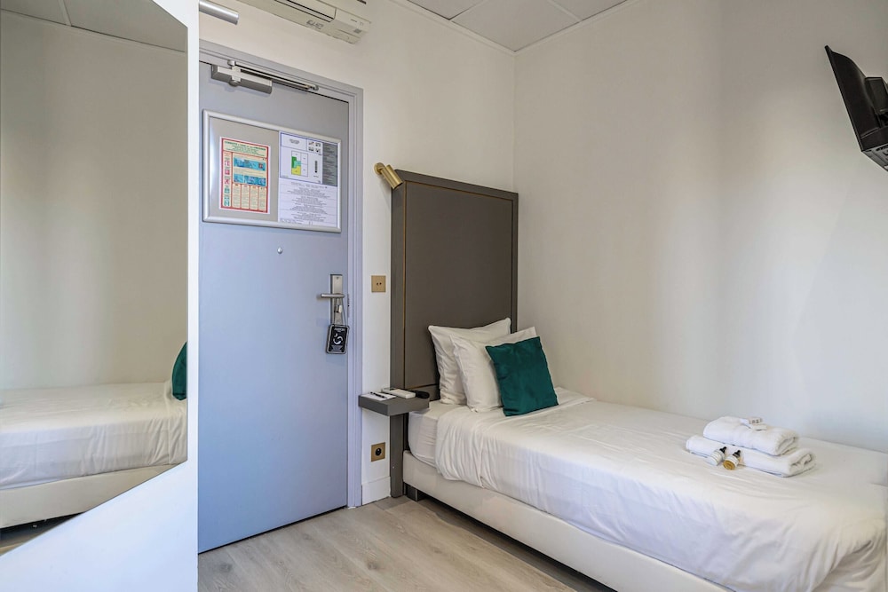 Hotel Avaton - Single Bedroom - Cannes Palais photo 2