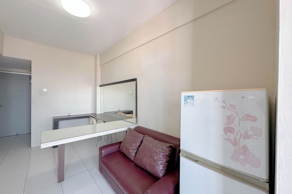 Strategic 2Br Apartment Near Its Campus At Dian Regency