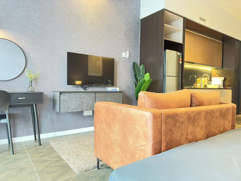 Scarletz Suites KLCC by Purple Orchid