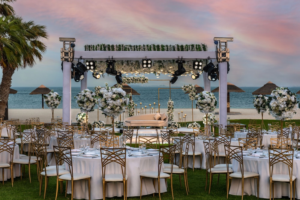 Al Maya Island & Resort