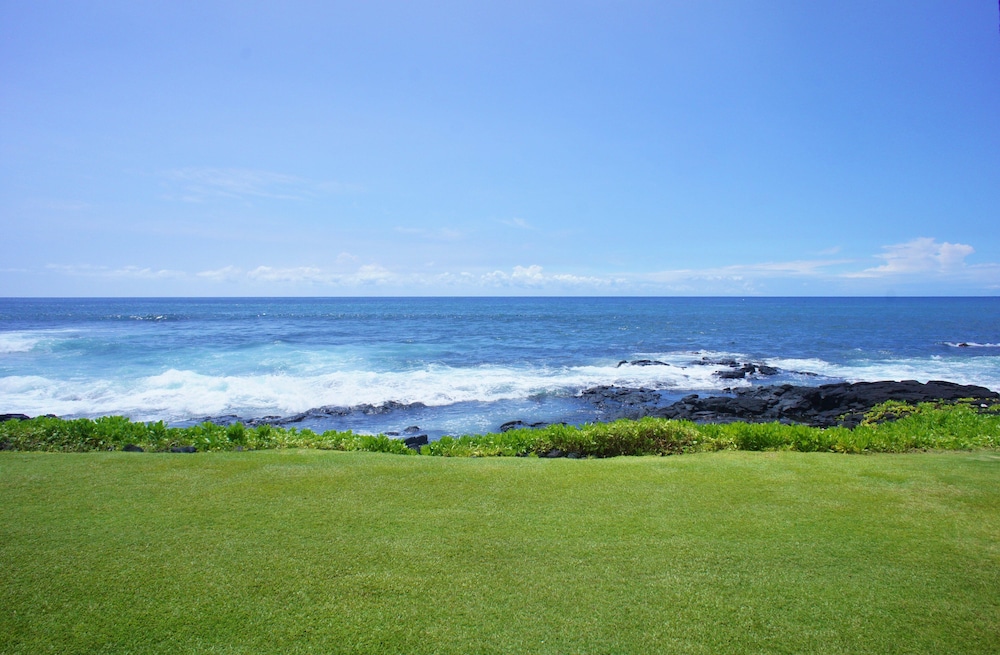 Ocean Front - Walk to Kona Town! - Vrkcv