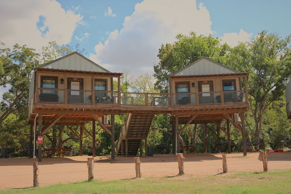Marion Vacations - 1 Son's Rio Cibolo - Birdhouse Cabin - Property Image 26