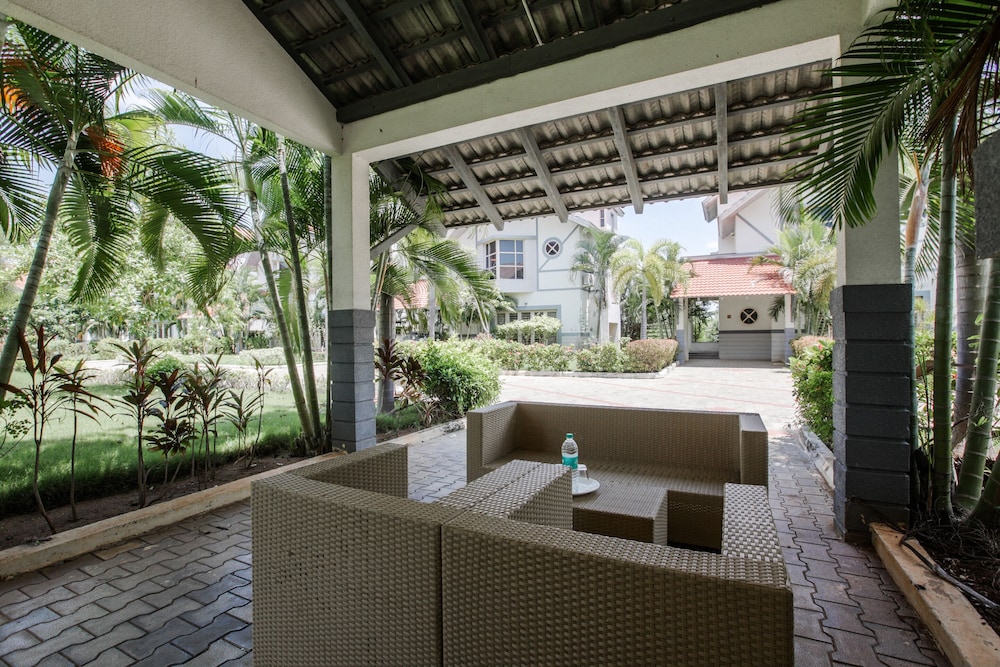 OYO 46628 Pheonix Inn view 2