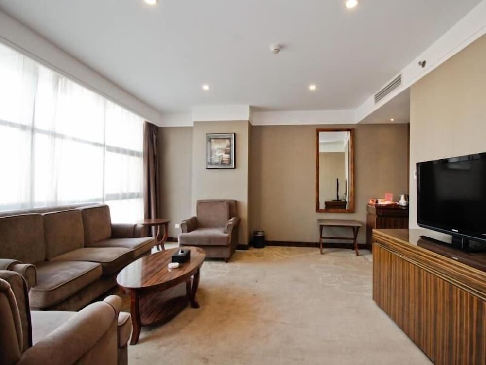 GreenTree Huainan Tianjiaan Square Guangchang road Hotel
