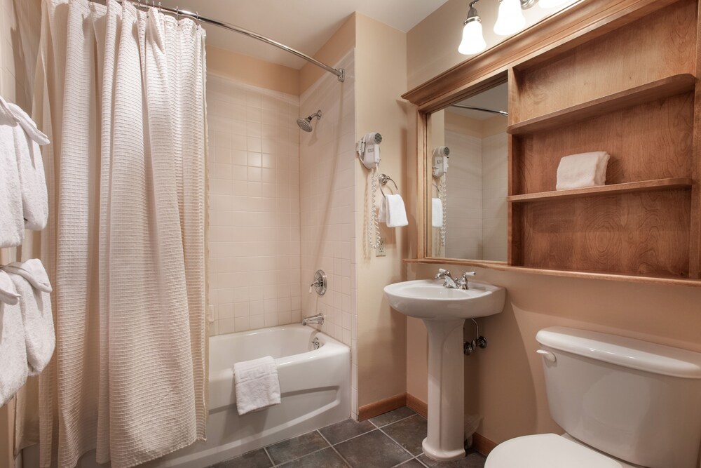 Winter Park Resort Lodging - Zephyr Mountain Condos