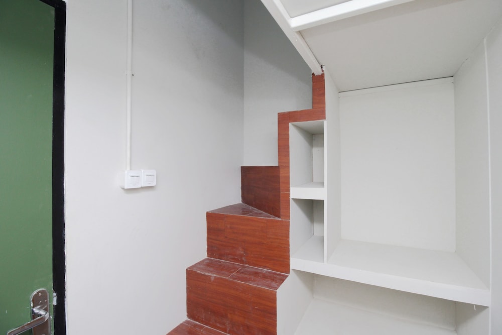 Kamar Keluarga Bandara IV Syariah