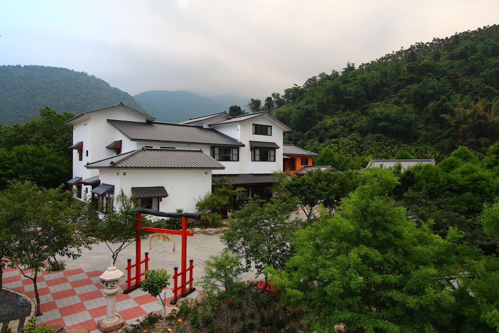 Huaman hot villa