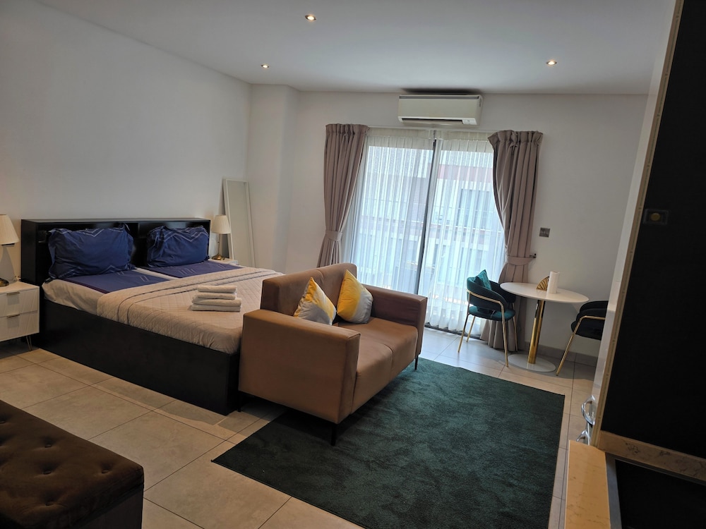 The Signature Apartments Gh