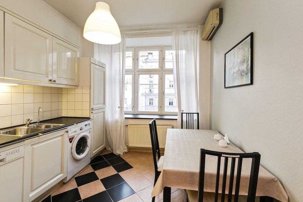 GM Apartment Kamergerskiy 2-21