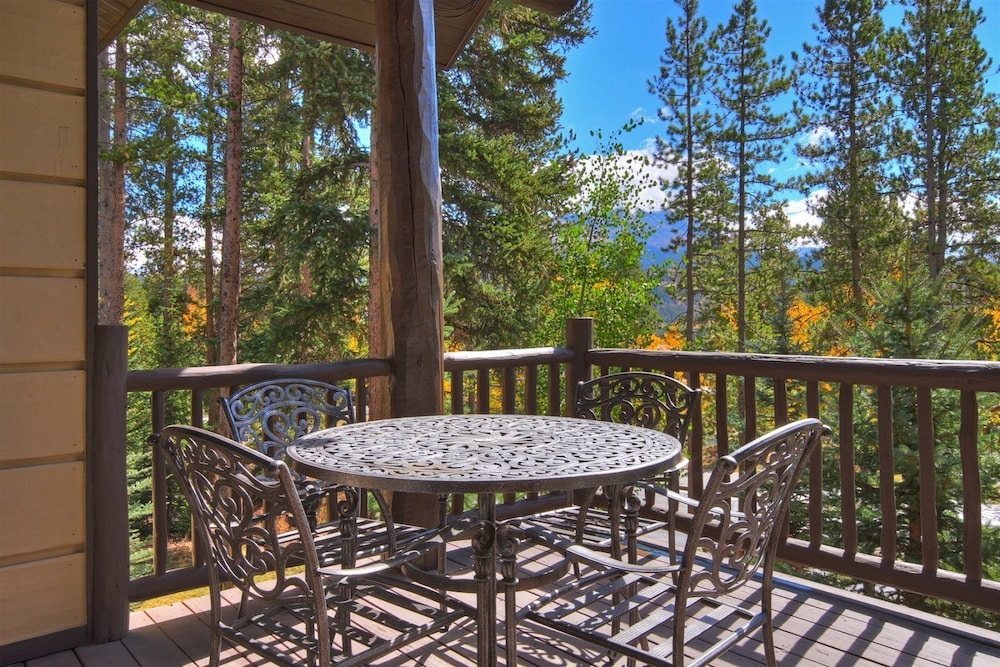 Christie Heights Retreat