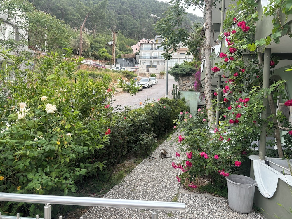 Ideal Pansiyon - Image 29