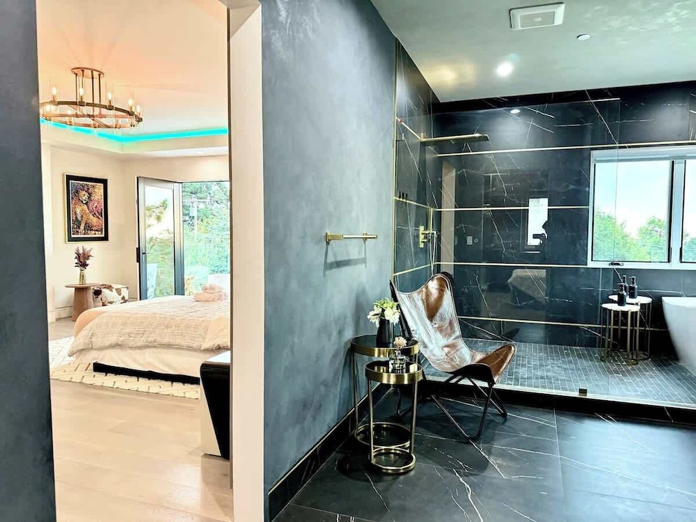 @ Marbella Lane - Enchanted Garden & Pool Hideaway