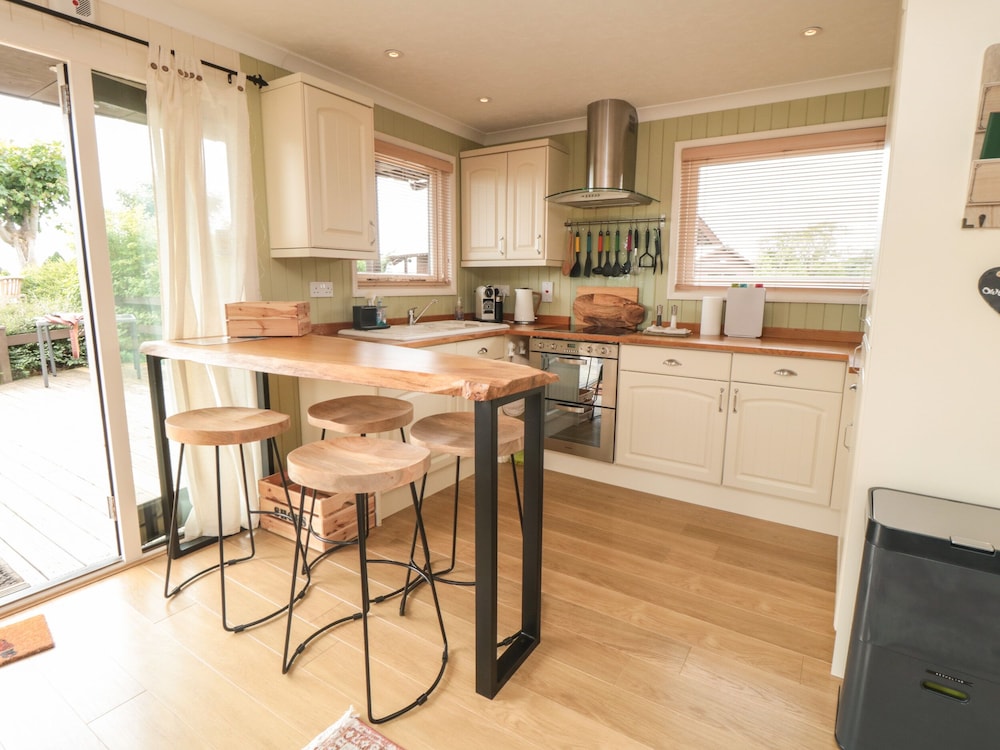3 Valley View Lodges
