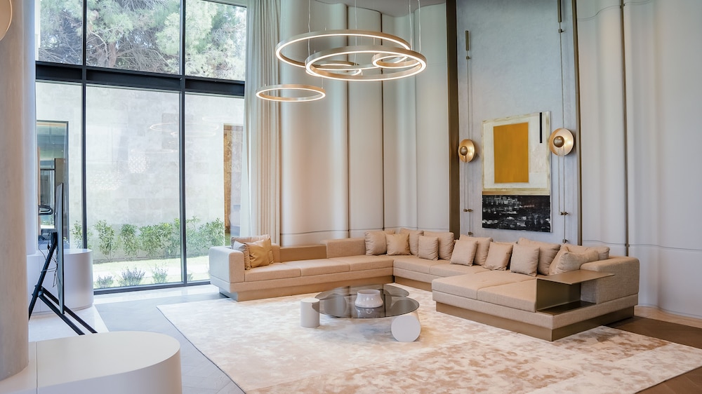 Palazzo Mansions view 3