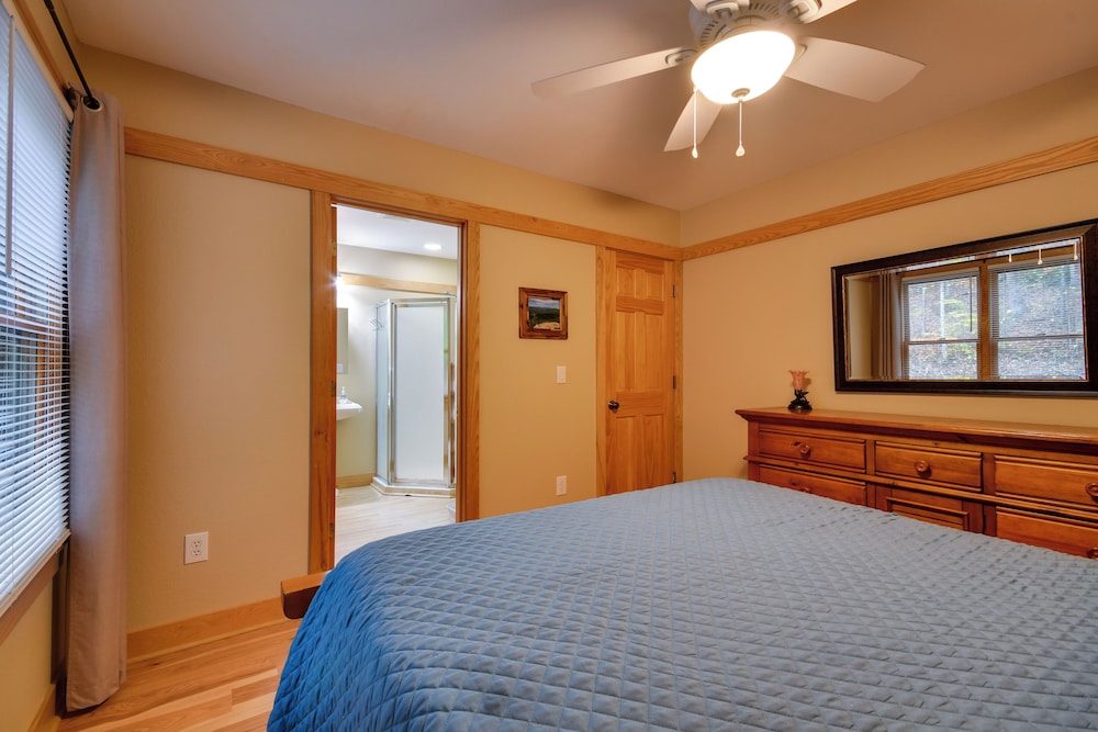 Home w/ Game Room & Rumbling Bald Resort Perks!