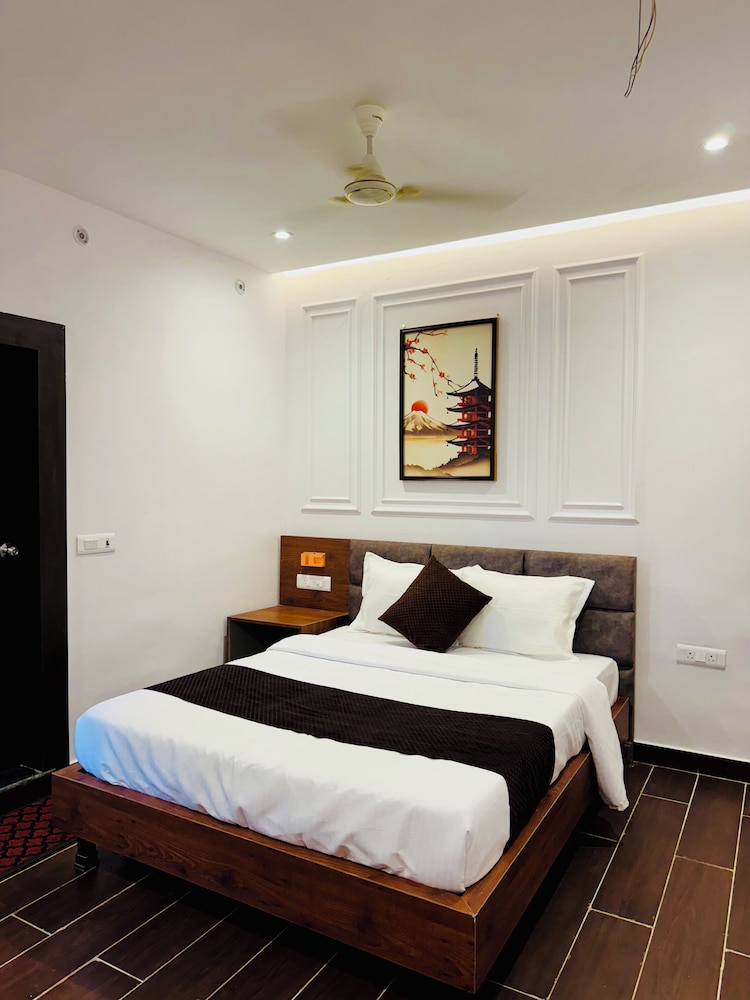Hotel Ellora Inn Best Hotel In Sultanpur