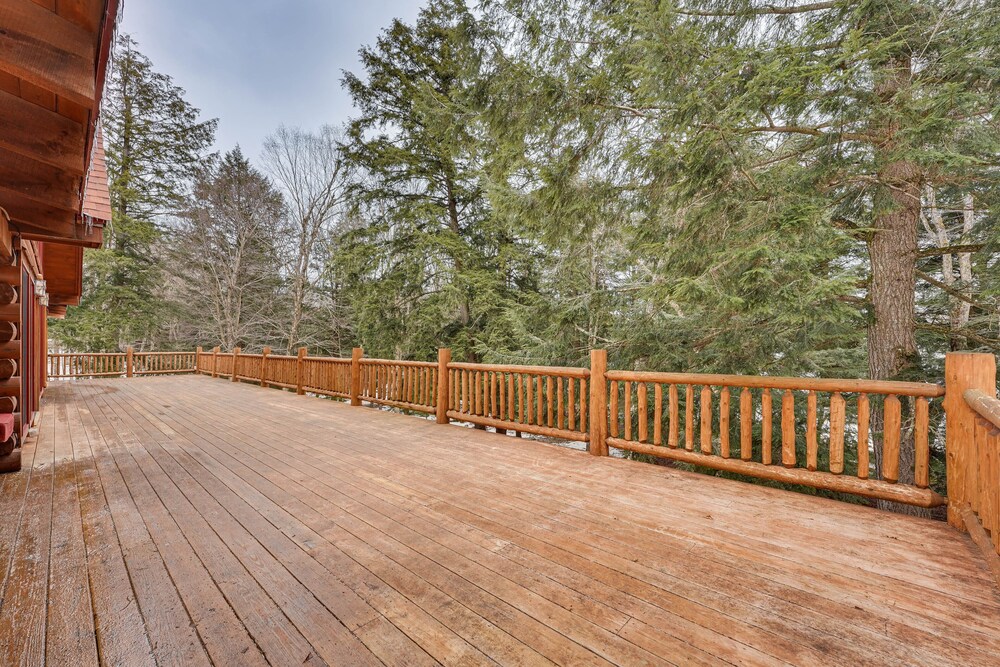 Hot Tub & Dock: Waterfront Cabin in Old Forge! view 2