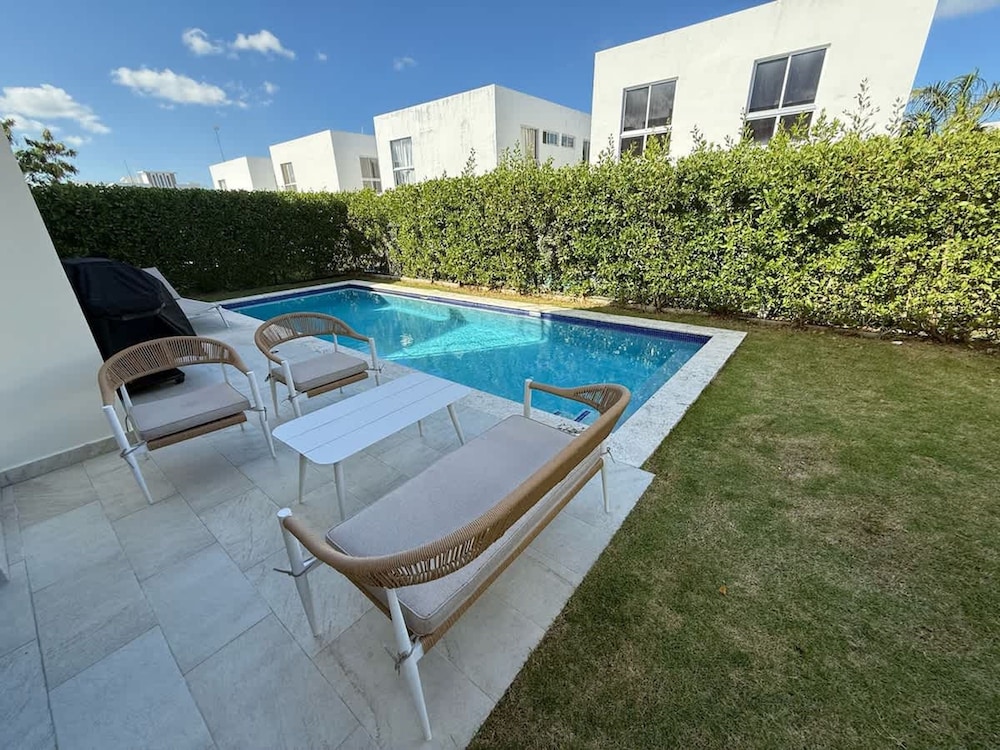 3BR Villa by Vistacana Rentals