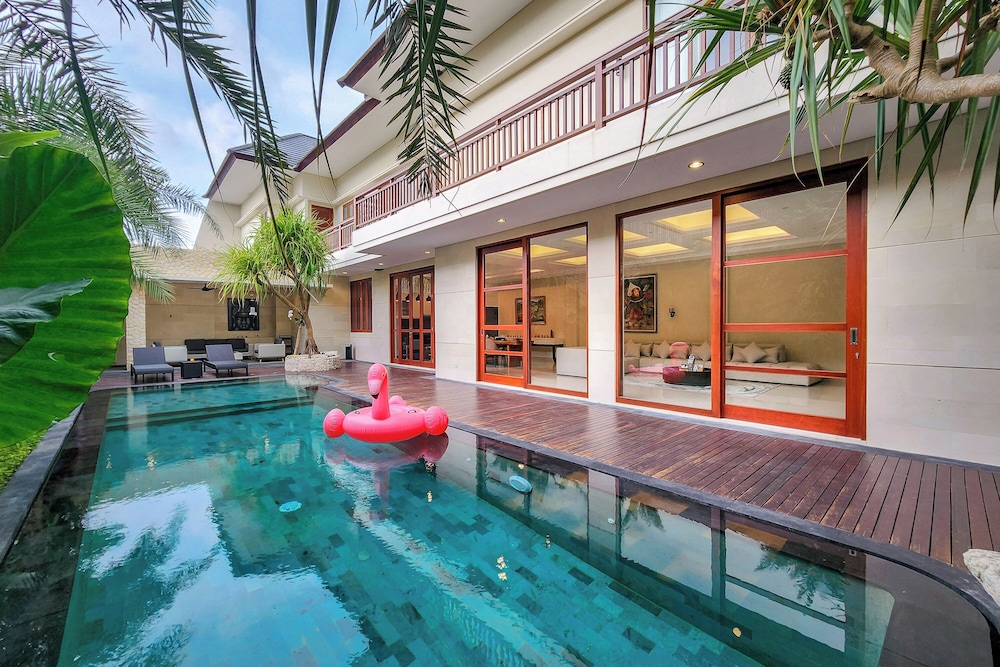 Villa Ellyne Canggu by Nagisa Bali