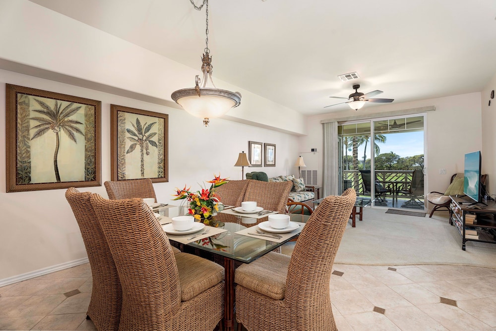 Paradise Getaway- Golf Course and Lake Views -vrkcv