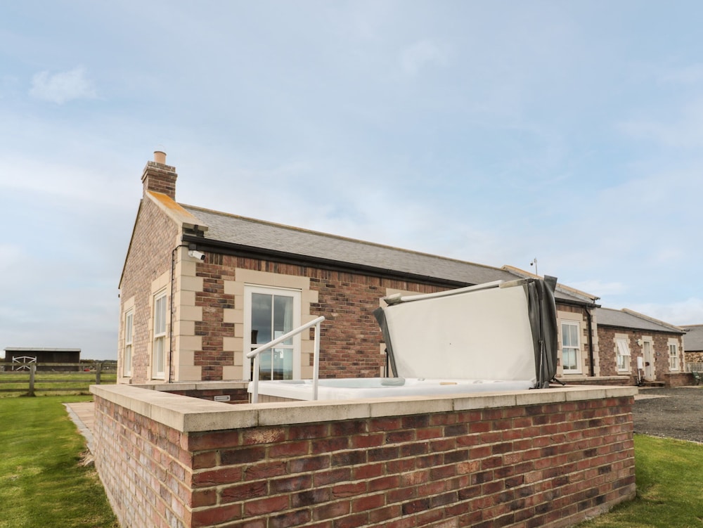 Alnwick Vacations - Bank Top Cottage - Property Image 2