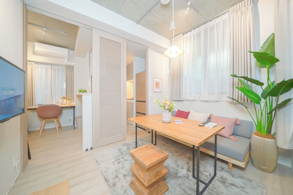 Ken's Place Minami-Azabu