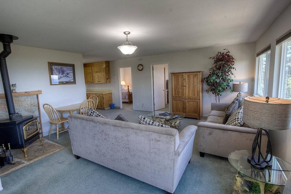 Hch1475 - Heavenly Lake View Retreat 5 Bedroom Home