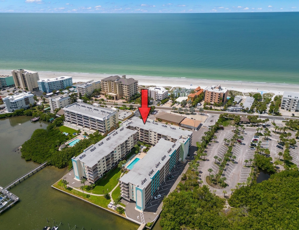 Golden Shores 210