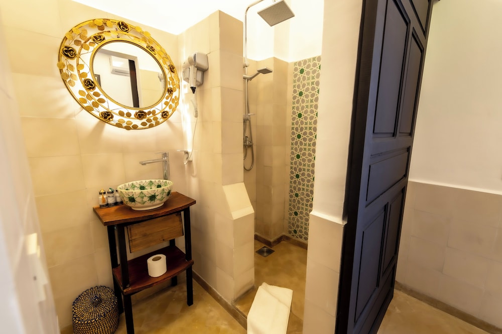 riad dar yousra