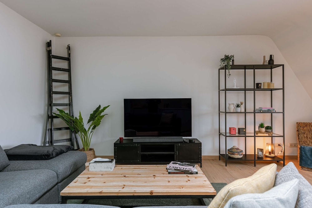 Huswell Modern Apartment in Historic Ghent