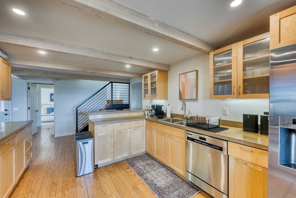 Sonoma Skyhouse by Avantstay Pool, Sauna, Hot Tub & Stunning Valley Views