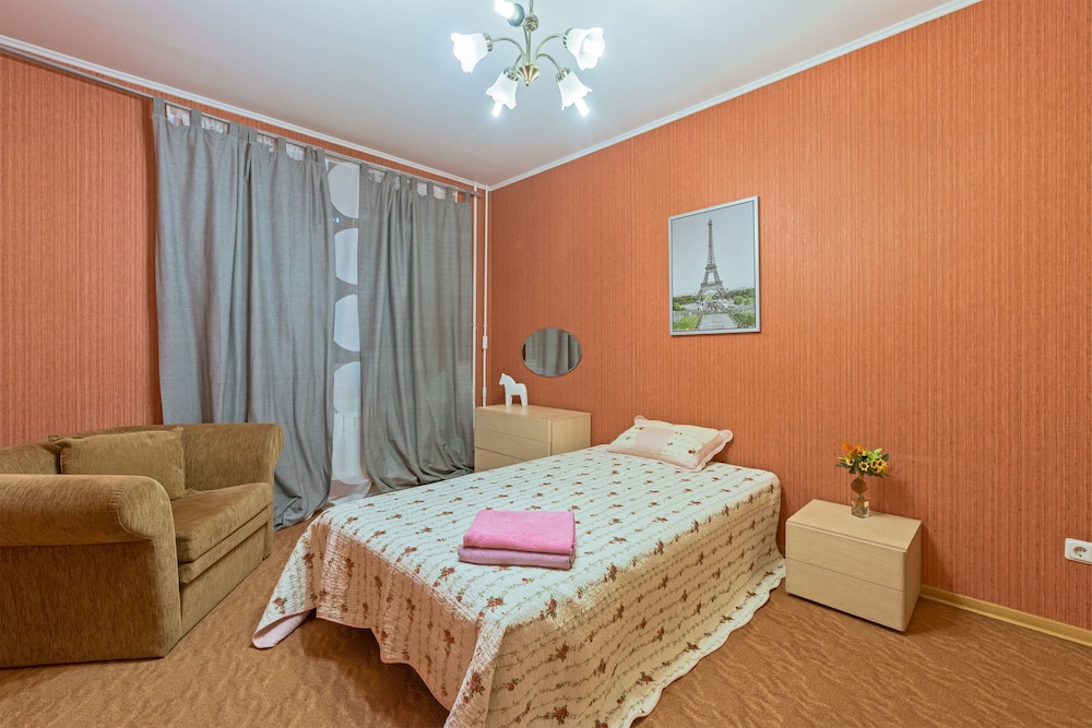 Apartments on Pionerskaya