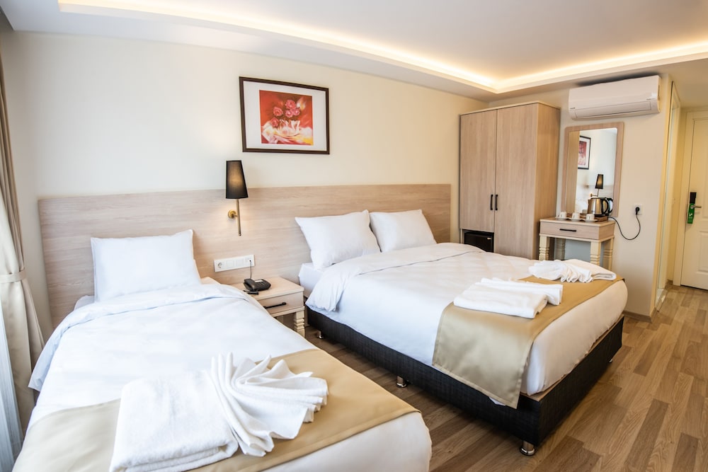 Royal Bosphorus Otel - Image 28