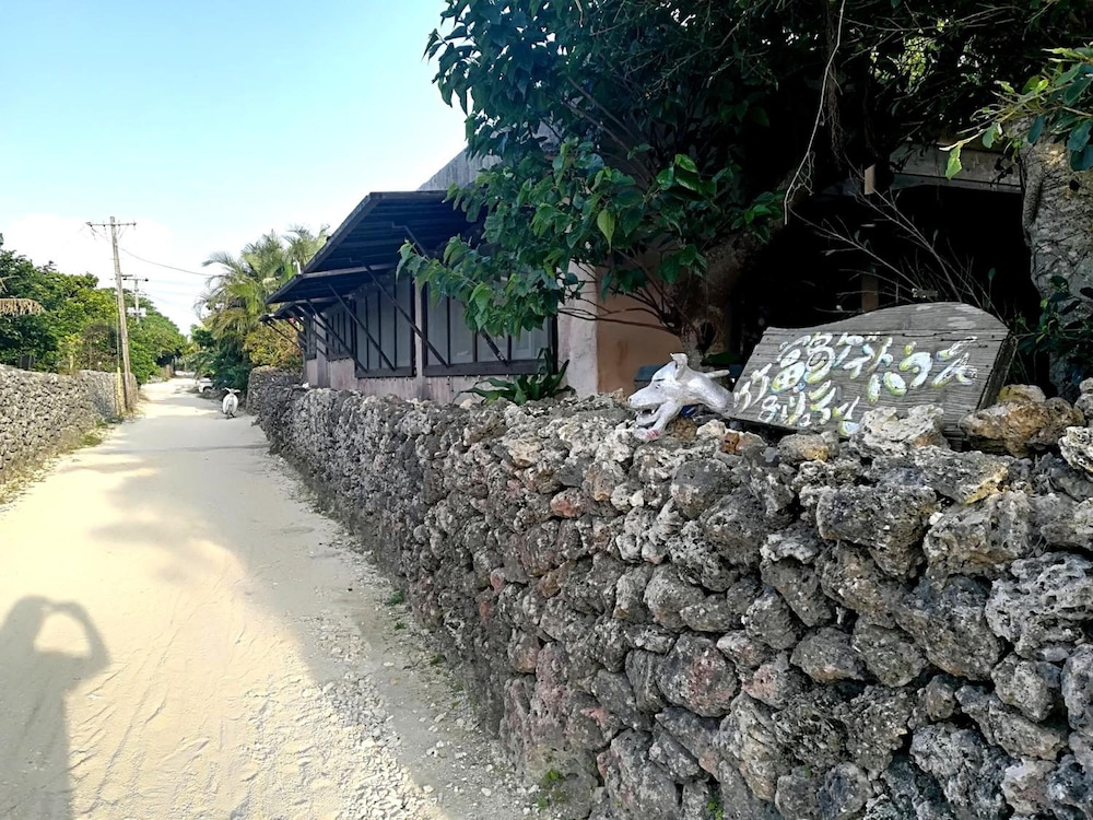 Taketomijima Guesthouse & Jetaime - Hostel
