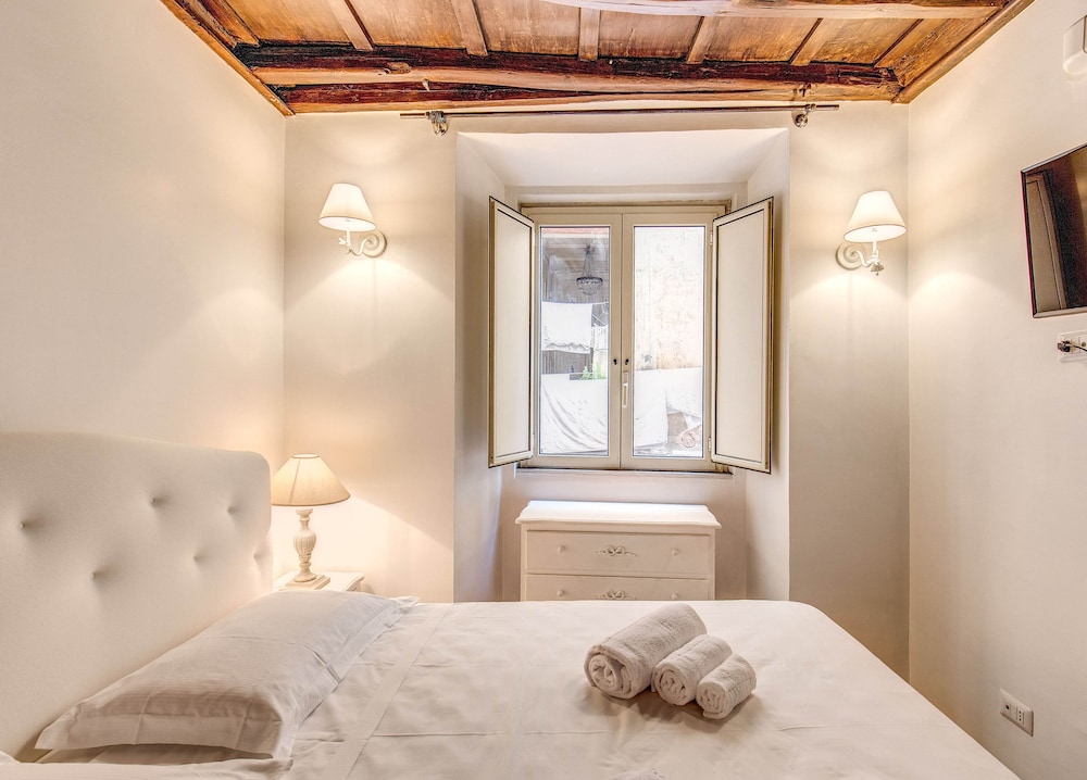 HI Navona apartment