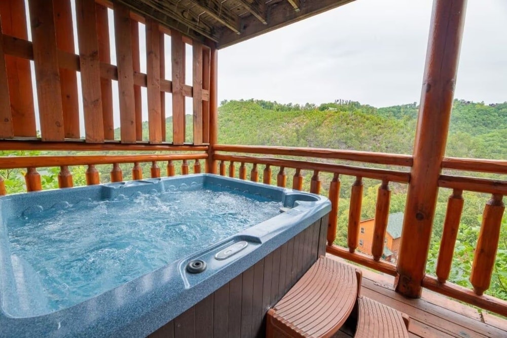 The Only Tenisee 4 Bedroom Cabin