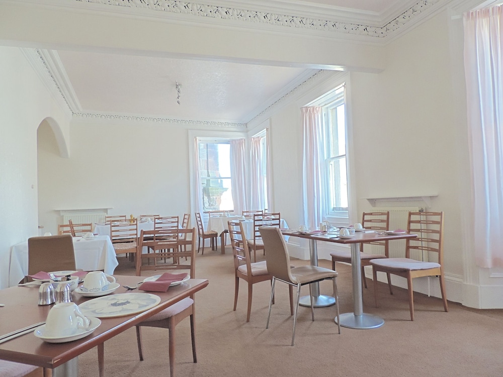 Waverley Hotel
