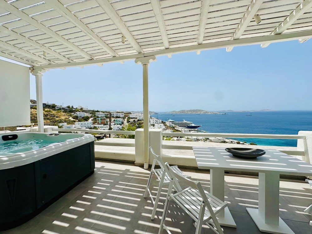 Seaview & Jacuzzi
